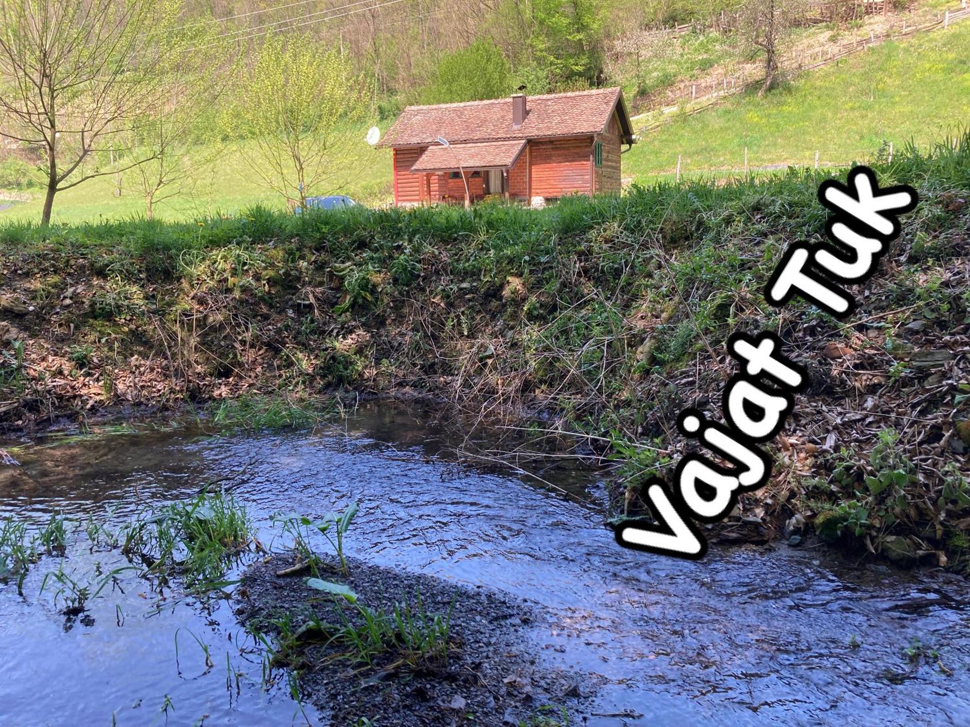 巴伊纳巴什塔Vajat Tuk别墅 外观 照片